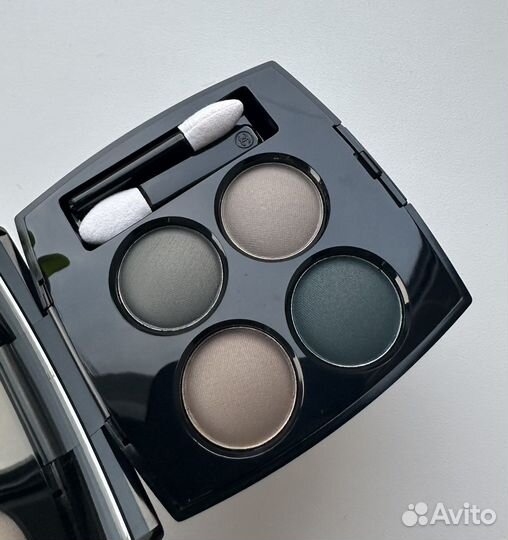 Chanel тени для век 324 blurry blue