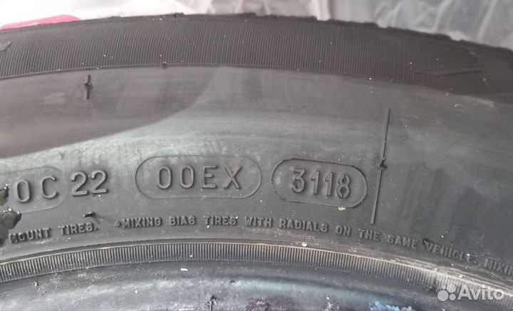 Michelin X-Ice 3 215/65 R17 99T