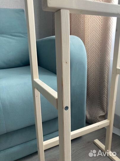 Вешалка напольная деревянная