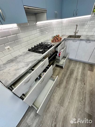 Кухни из мдф, лдсп на заказ. Фабрика в Омске