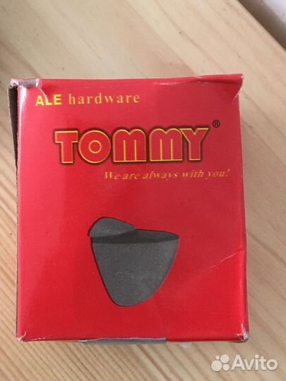 Крепежи настенные для стеклянных полок