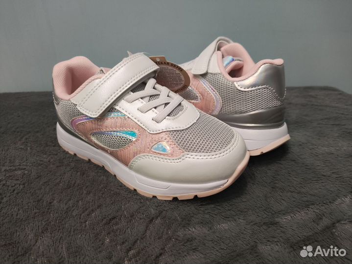 Кроссовки детские 29 размер на девочку