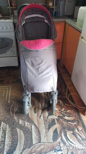 Прогулочная коляска