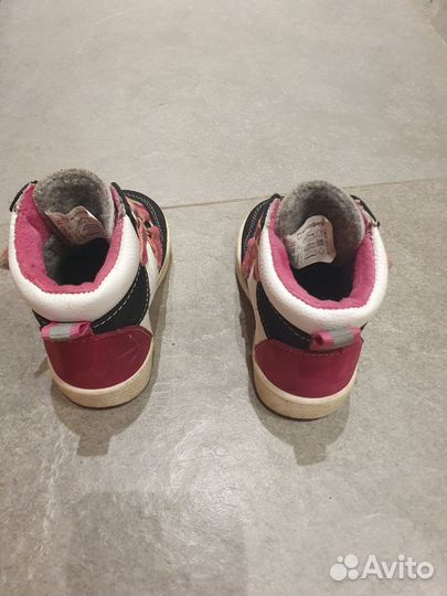 Ботинки демисезонные для девочки 19 размер