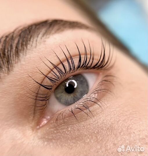 Мастер по наращиванию ресниц Lashmaker