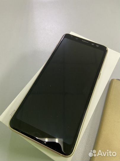 Телефон samsunggalaxy a8