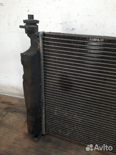 Радиатор основной Ford Fiesta хэтчбэк 5 дв. 1.4