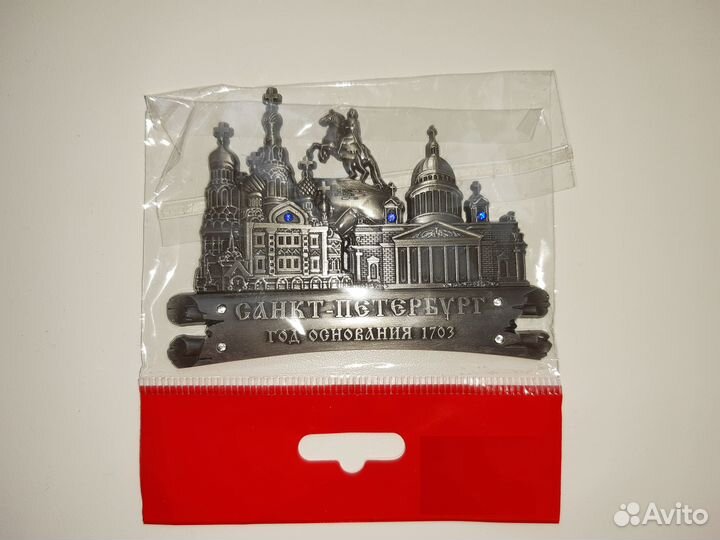 Магниты на холодильник сувенирные