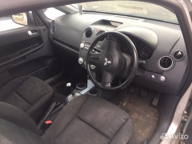 Разбор на запчасти Mitsubishi Colt