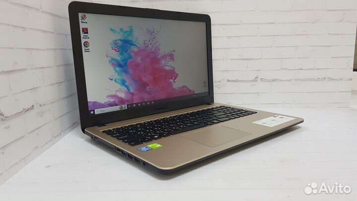 Игровой ноутбук Asus 4ядра/2видеокарты/4Gb/SSD