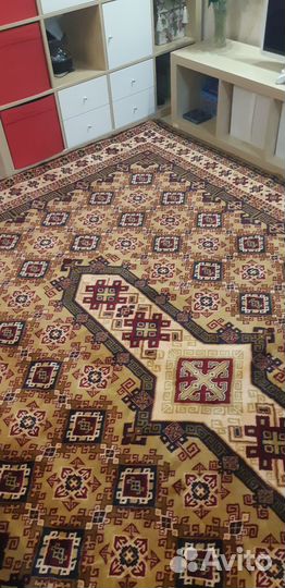 Ковер ручной работы