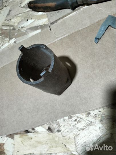 Ступичный ключ