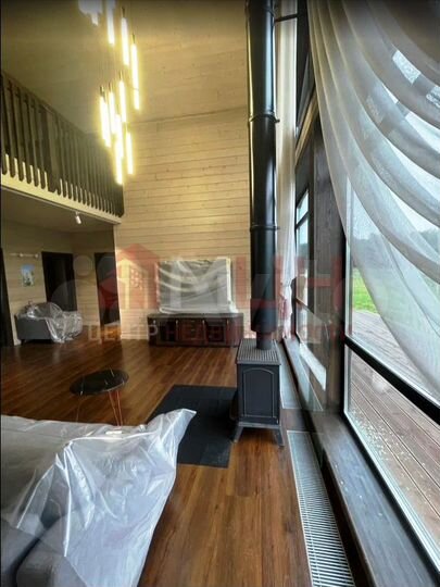 Дом 243 м² на участке 15 сот.