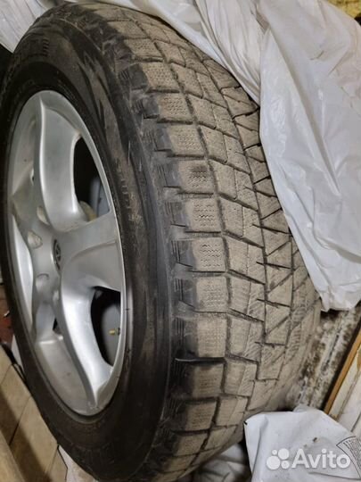 Bridgestone Blizzak DM-V1 255/55 R18