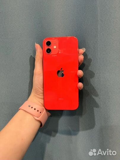 Телефон iPhone 12