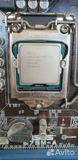 Материнская плата