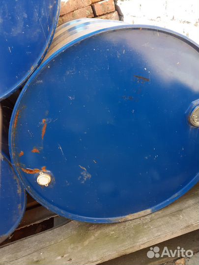 Бочка металлическая 200л с крышкой