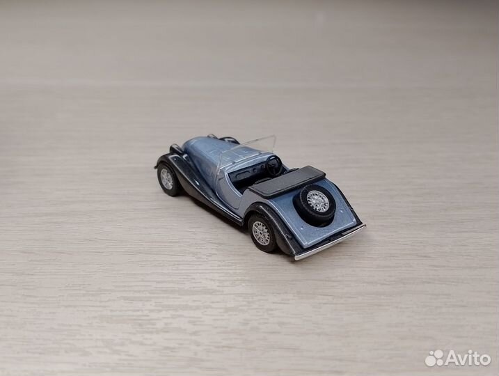 A27.1) Morgan Plus 8 (1968-2004) бедно-синий