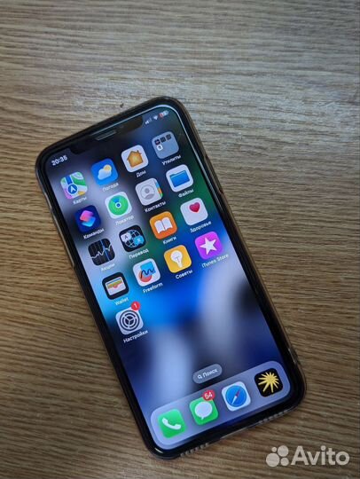iPhone X, 64 ГБ
