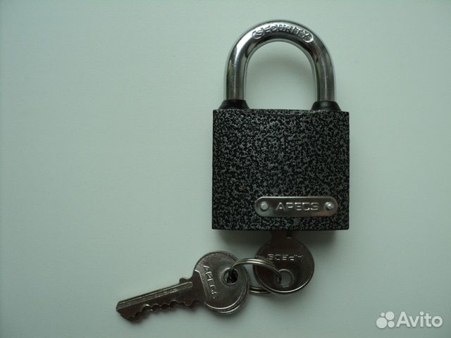 Замок навесной, петли дверные, глазок дверной