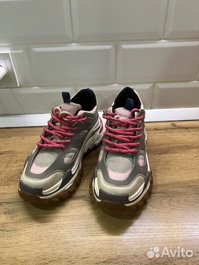 Кроссовки для девочек