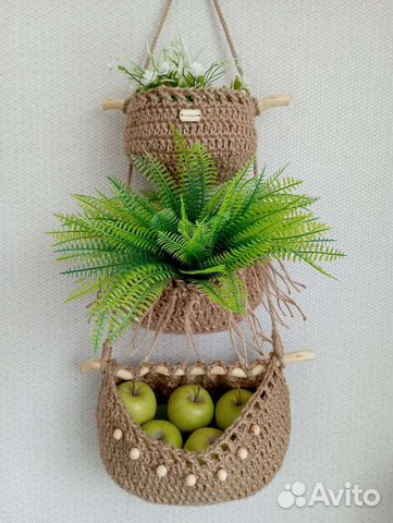 Вязаный органайзер из джута