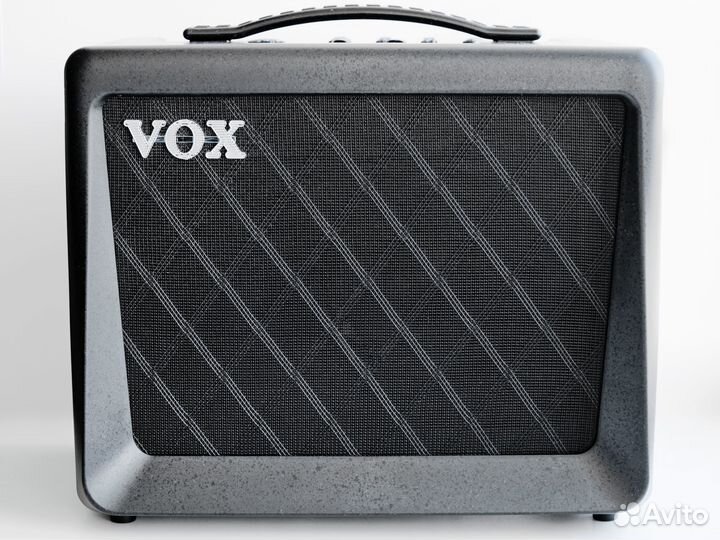 Гитарный моделирующий комбик VOX VX15-GT
