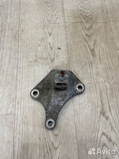 Кронштейн опры МКПП Ford Fusion CBK fxja 2008