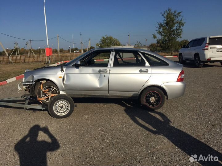 Приора хетчбэк в разборе