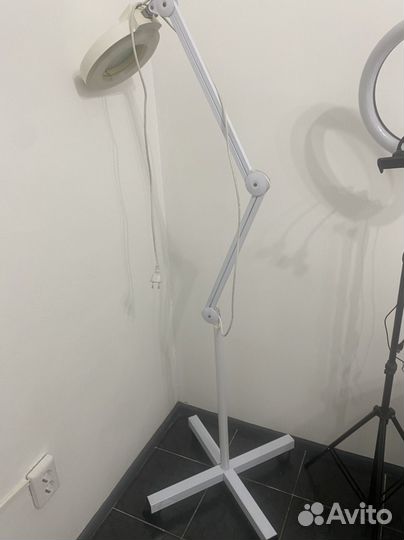 Лампа лупа напольная