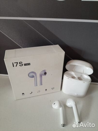 Беспроводные наушники i7S TWS