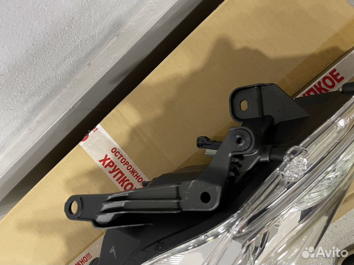 Камри 50 фара оригинал