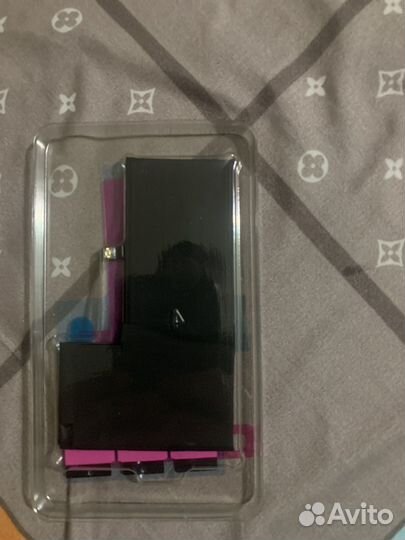Акб на iPhone XS max 100%