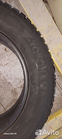 Yokohama Ice Guard IG35 215/60 R16