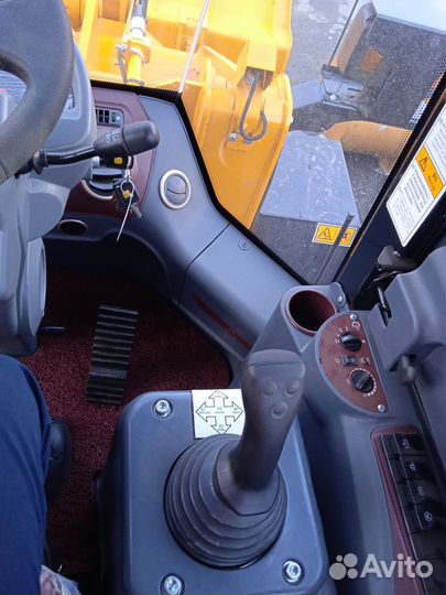 Фронтальный погрузчик Lonking CDM835, 2023