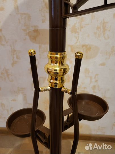 Стойка для цветов напольная