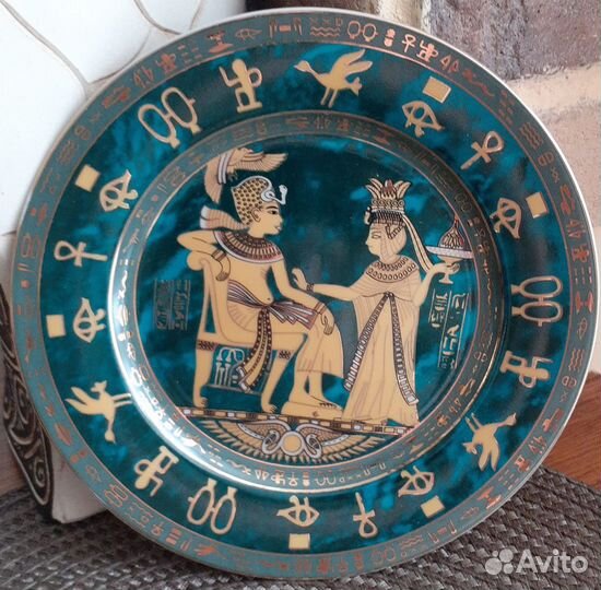 Сувенирные тарелки