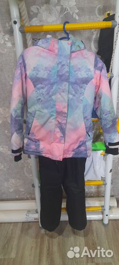 Куртка демисезонная для девочки 140