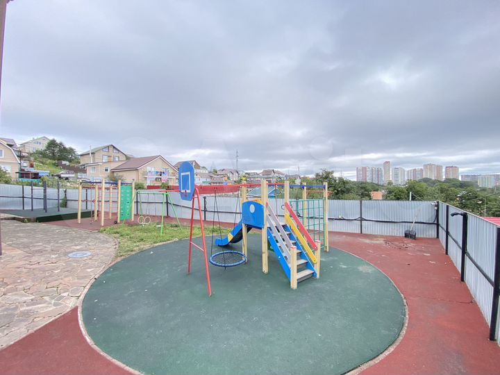 Дом 338 м² на участке 5,9 сот.