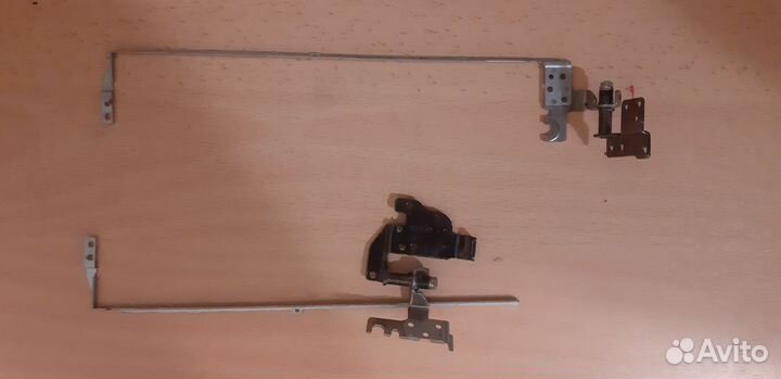 Продам петли от ноутбука Z5WT1 packard bell