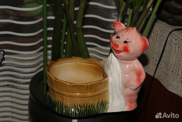 Новое кашпо для цветов с символом 2019 года