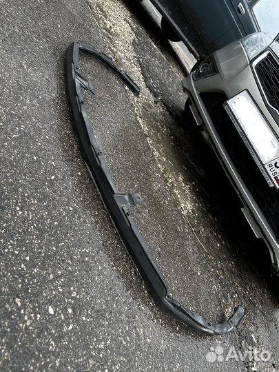 Губа переднего бампера kia ceed