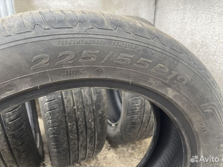 Goodyear EV-S4S 225/55 R19