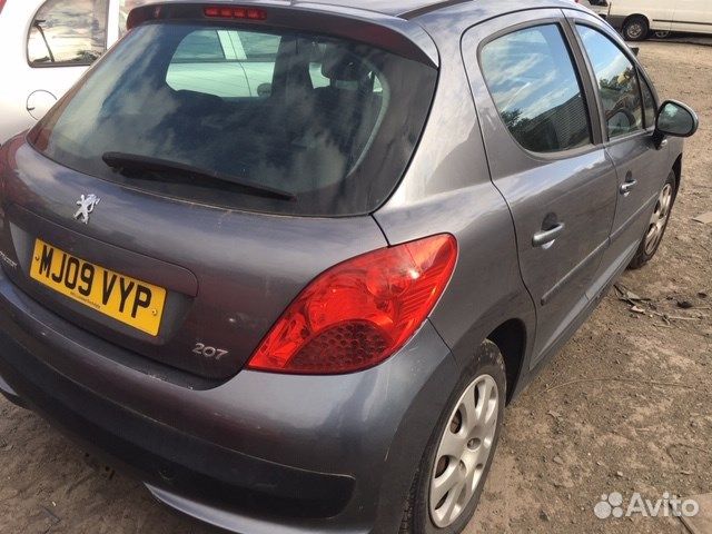 Разбор на запчасти Peugeot 207