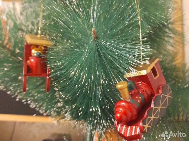 Игрушки (машин/паровозик) елоч дерев Достав Лен.р