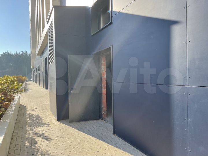 Помещение рядом с 