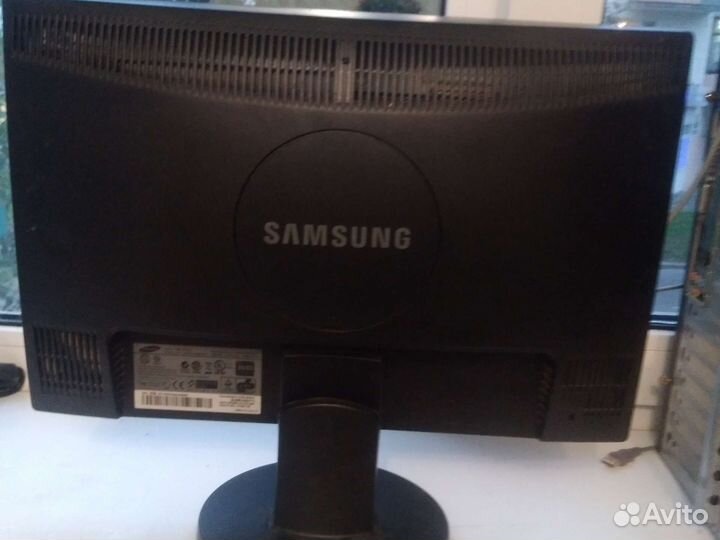 Монитор Samsung syncmaster 943nw