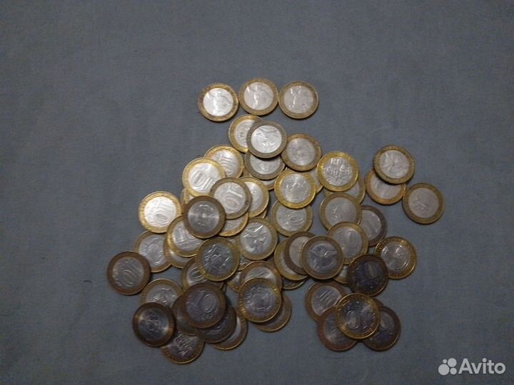Продам юбилейные монеты 10, 1, 1 миллион