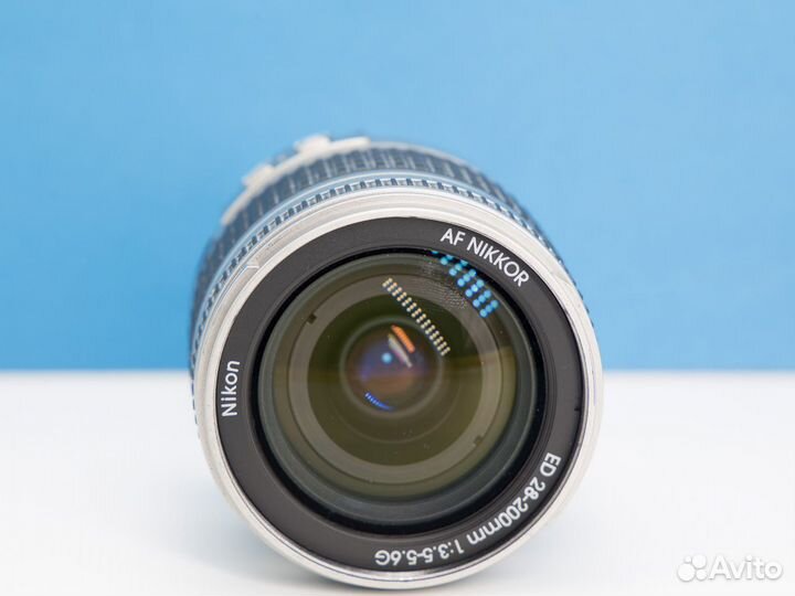 Nikon 28-200mm f/3.5-5.6G