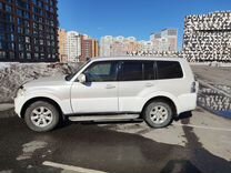 Mitsubishi Pajero 3.0 MT, 2014, 215 000 км, с пробегом, цена 2 350 000 руб.